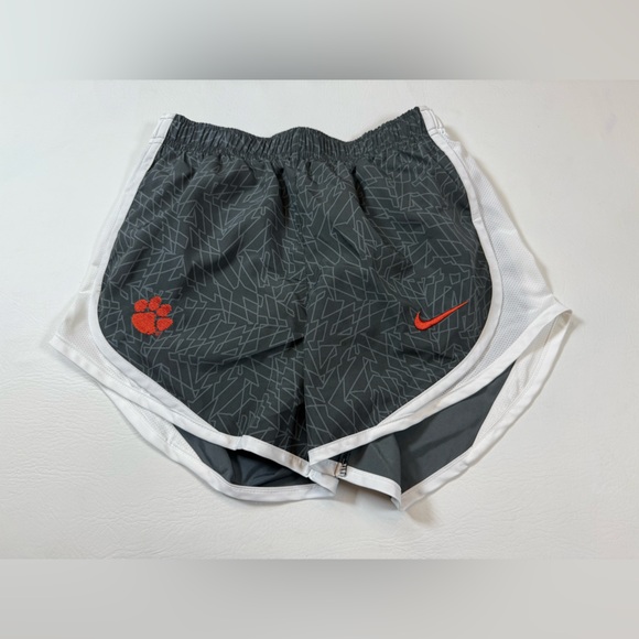Nike Pants - Nike drift embroidered papering athletic women’s XS shorts black orange (bin N)